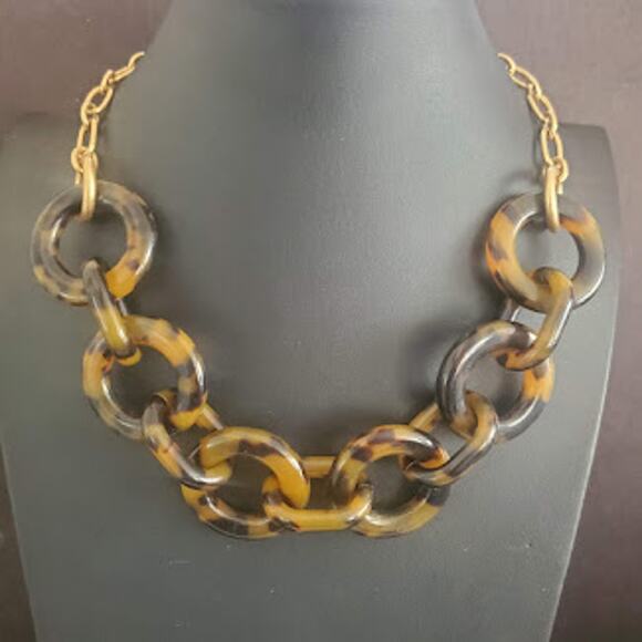 J. Crew Faux Tortoise‎ Shell Necklace with Gold Tone Chain - Picture 1 of 4